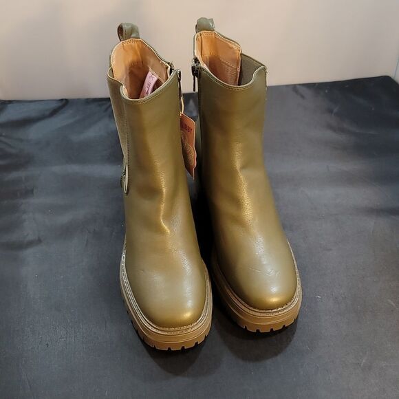 BRAND NEW SAM & LIBBY  WOMEN'  CHELSEA BOOTS - Picture 3 of 15